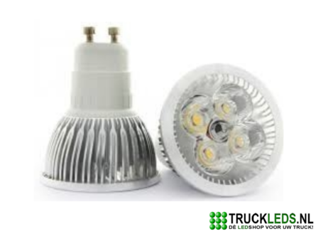 GU10 LED spot 5W.